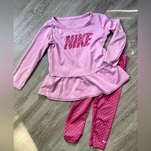 Nike girls  2 piece set